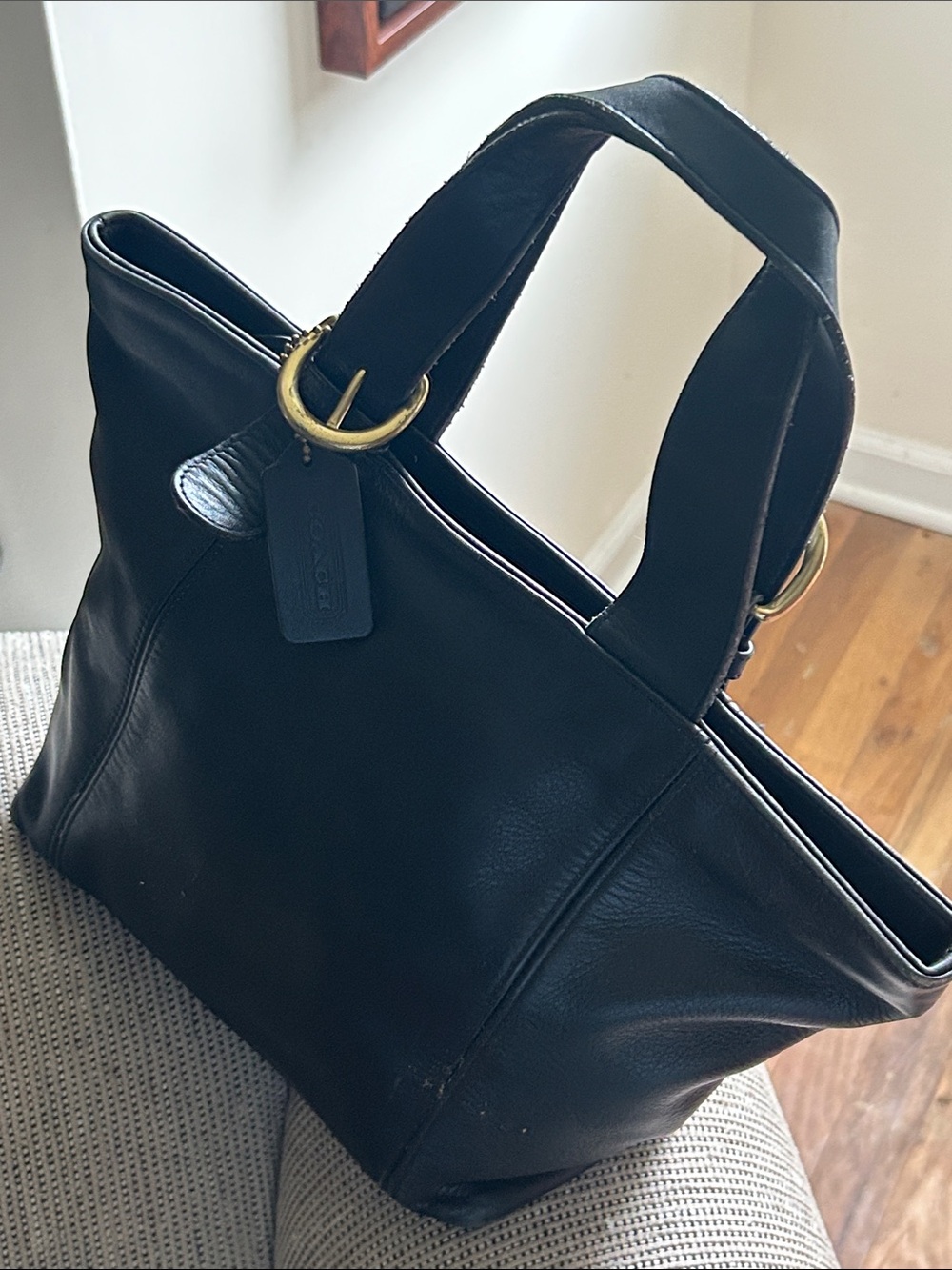 Classic Coach Black Leather Hand Bag
